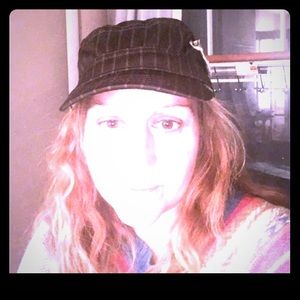 Women’s fashion cap